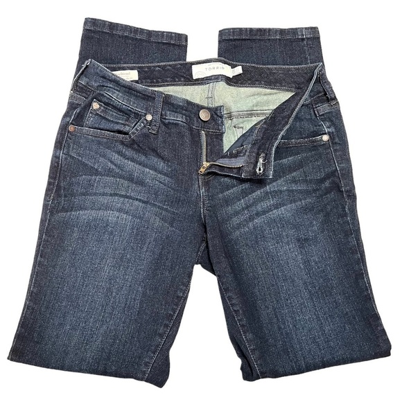 Torrid Dark Wash Mid Rise Boyfriend Denim Jeans Women’s 10 - Picture 8 of 14